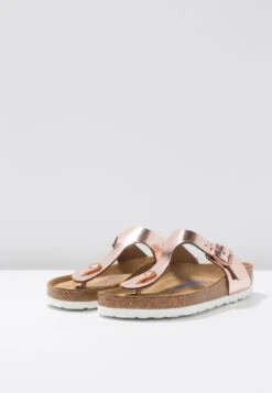 Birkenstock Gizeh Regular - Teensandalen - Metallic Copper -Birkenstock Schoen 067baa7a5c3748ba8e125be69235c361
