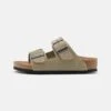 Birkenstock Arizona Unisex - Muiltjes - Faded Khaki -Birkenstock Schoen 0e26d9c42b024201950046ff43380cfd