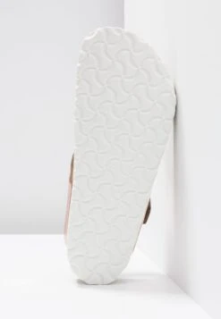 Birkenstock Gizeh Regular - Teensandalen - Metallic Copper -Birkenstock Schoen 1c82a1386ec242e4b9e8d67d673605b0