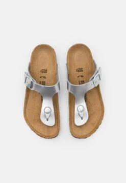 Birkenstock Gizeh- Teensandalen - Electric Metallic Silver -Birkenstock Schoen 251559e0b21b48e6a1110cb2d0cb2e6c