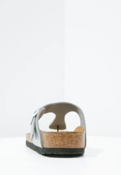 Birkenstock Gizeh Regular - Teensandalen - Silver 14 Birkenstock Gizeh Regular - Teensandalen - Silver -Birkenstock Schoen 3fdc716641d84a539ea0f31b4a55c9b1