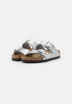 Birkenstock Arizona Big Buckle Narrow Fit - Pantoffels - Metallic Silver 10 Birkenstock Arizona Big Buckle Narrow Fit - Pantoffels - Metallic Silver -Birkenstock Schoen 4352b7ca1fec4f35949318e29def9a51