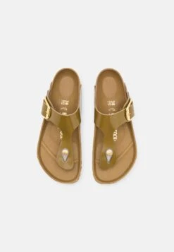 Birkenstock Gizeh Big Buckle Regular - Teensandalen - High Shine Mud Green -Birkenstock Schoen 492b3a9654bf4d0980f2951dc02f05f8