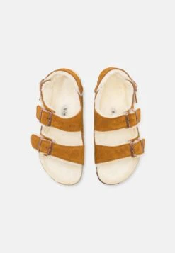 Birkenstock Milano Regular - Pantoffels - Tan -Birkenstock Schoen 4e381a3989e346b791ff69dcc91ec6e8