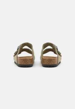 Birkenstock Arizona - Pantoffels - Desert Buck Faded Khaki -Birkenstock Schoen 4f235c96232f4d5480e2838894a182cb