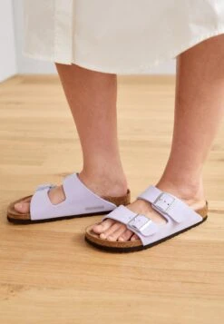 Birkenstock Arizona Vegan Narrow Fit - Pantoffels - Soft Purple Fog -Birkenstock Schoen 667767f877b34fd7b09adccdbf228356
