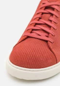 Birkenstock Bend Leve - Sneakers Laag - Sienna Red 13 Birkenstock Bend Leve - Sneakers Laag - Sienna Red -Birkenstock Schoen 6bc60b3a45464af884ad31cf24d89b8c