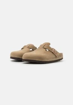 Birkenstock Boston Leoi Unisex - Pantoffels - Tabacco Brown -Birkenstock Schoen 6de49eb0de85478292d95c85f70060fb