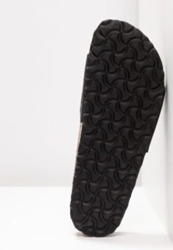 Birkenstock Madrid Bf Narrow - Pantoffels - Black -Birkenstock Schoen 781d4bb3bed24a3695f228d01fba706b