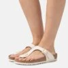 Birkenstock Gizeh Regular - Teensandalen - Eggshell