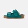 Birkenstock Arizona Kids Unisex - Muiltjes - Desert Soil/Dark Teal 1 Birkenstock Arizona Kids Unisex - Muiltjes - Desert Soil/Dark Teal -Birkenstock Schoen 9e745f674a1b4976aae094701c12849f