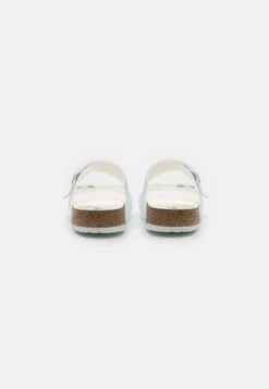 Birkenstock Arizona Triple Unisex - Muiltjes - White -Birkenstock Schoen acf239a164424411a8ad1a042c1a6500