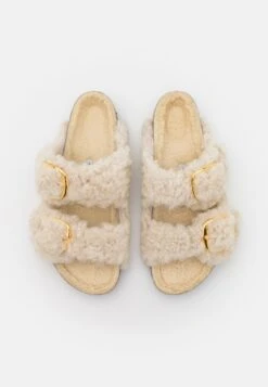 Birkenstock Arizona Big Buckle Rivet Logo Regular Fit - Pantoffels - Eggshell 13 Birkenstock Arizona Big Buckle Rivet Logo Regular Fit - Pantoffels - Eggshell -Birkenstock Schoen b3e5aab5f2d146129cc90954f154f8bd