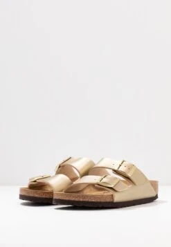 Birkenstock Arizona Bf Narrow - Pantoffels - Gold 13 Birkenstock Arizona Bf Narrow - Pantoffels - Gold -Birkenstock Schoen bc7cc8ed3f6c4c51a6e107bbae2b07e5