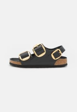 Birkenstock Milano Big Buckle Narrow Fit - Sandalen - High Shine Black 9 Birkenstock Milano Big Buckle Narrow Fit - Sandalen - High Shine Black -Birkenstock Schoen d0e1ea94896e40e588ea57efc74f31bb