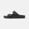 Birkenstock Arizona - Pantoffels - Black 1 Birkenstock Arizona - Pantoffels - Black -Birkenstock Schoen d210f9c873e948e48ef8f22a68220517