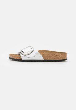 Birkenstock Madrid Big Buckle- Muiltjes - Metallic Silver 9 Birkenstock Madrid Big Buckle- Muiltjes - Metallic Silver -Birkenstock Schoen d7950f6c27b9419ea8958527f86181d4