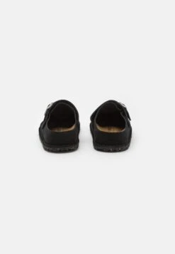 Birkenstock Lutry Premium Unisex - Pantoffels - Black 10 Birkenstock Lutry Premium Unisex - Pantoffels - Black -Birkenstock Schoen dbe900dc29a645e48aafacfab777e09e
