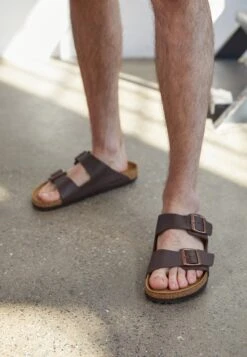 Birkenstock Arizona Narrow Fit - Muiltjes - Dunkelbraun 11 Birkenstock Arizona Narrow Fit - Muiltjes - Dunkelbraun -Birkenstock Schoen dd18f526c67a47848a39f6e5a94b8da6