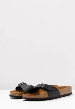 Birkenstock Madrid Bf Narrow - Pantoffels - Black -Birkenstock Schoen dd31895b7b4d46d18933af1877111083