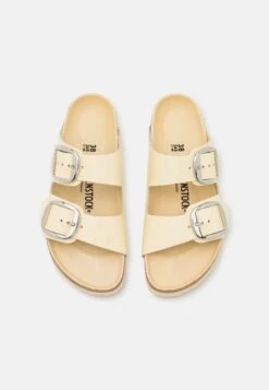 Birkenstock Arizona Big Buckle Narrow - Muiltjes - High Shine Butter 13 Birkenstock Arizona Big Buckle Narrow - Muiltjes - High Shine Butter -Birkenstock Schoen e3ca807a3535463e95c98cc448362217