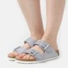 Birkenstock Arizona Shimmering Narrow Fit - Pantoffels - Lilac 1 Birkenstock Arizona Shimmering Narrow Fit - Pantoffels - Lilac -Birkenstock Schoen e540c95f46854062a543a8533e9e73ae