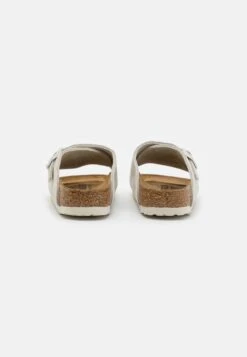 Birkenstock Zürich Unisex - Pantoffels - Antique White 10 Birkenstock Zürich Unisex - Pantoffels - Antique White -Birkenstock Schoen e817c17c0cc7479d8a4484a45d12347a