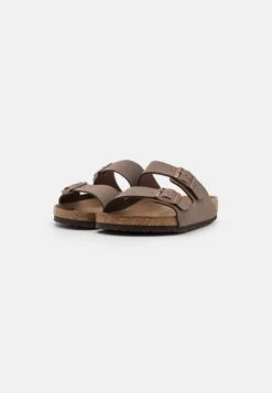Birkenstock Arizona Vegan Unisex - Pantoffels - Mocca -Birkenstock Schoen f455e5a2c3824eea948c46e674ca803b